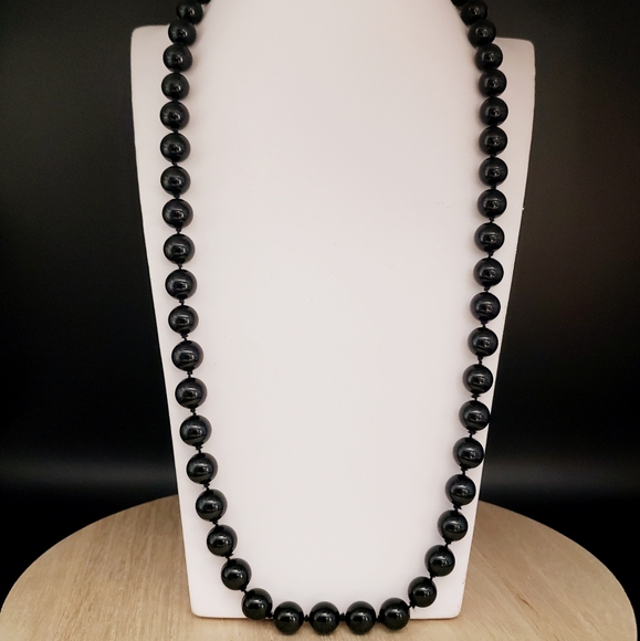 Black Glass Round Beaded Necklace - Picture 1 of 6